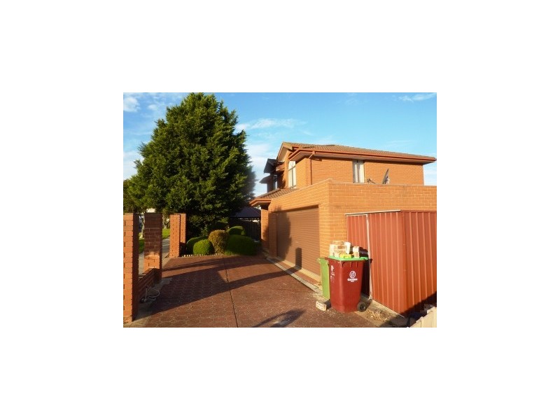 59 Hinrichsen, Hallam VIC 3803