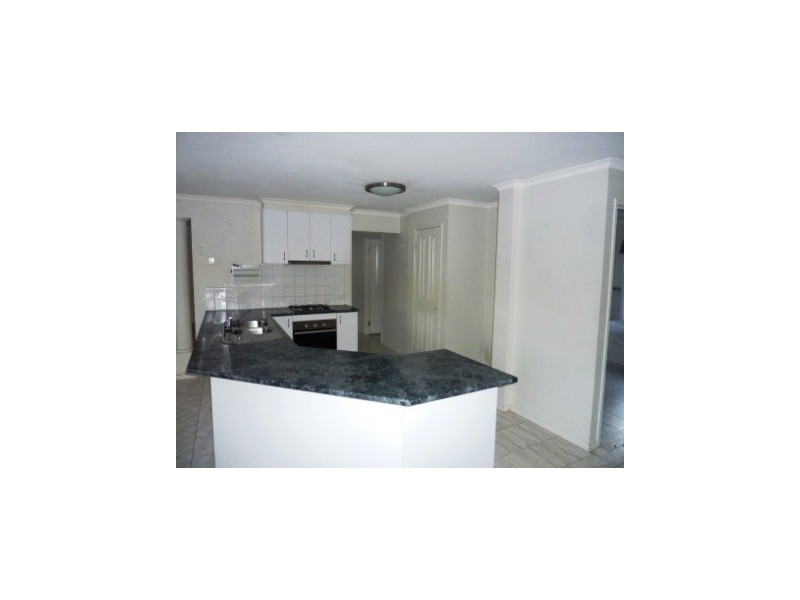 18 Ashmore Avenue, Narre Warren South VIC 3805