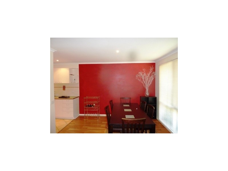 28 Warren close, Narre Warren VIC 3805