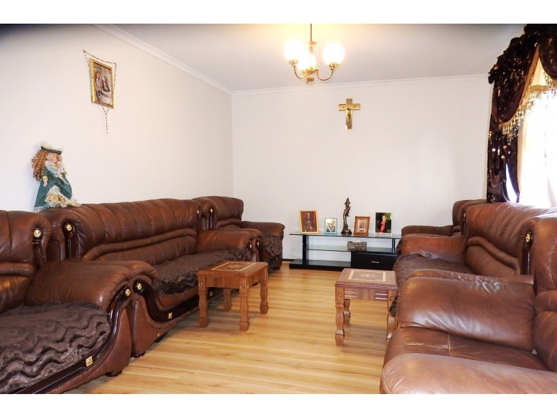 25 Ormond Rd, Hampton Park VIC 3976