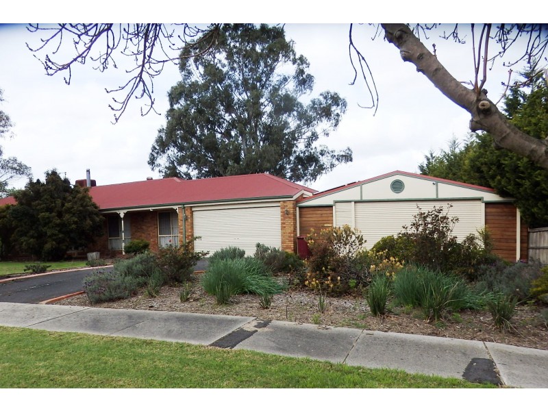 7 Wheatsheaf Court, Narre Warren North VIC 3804