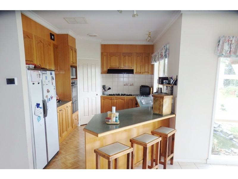 7 Wheatsheaf Court, Narre Warren North VIC 3804