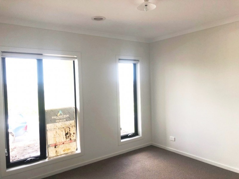 51 Rhynhurst Street, Clyde North VIC 3978