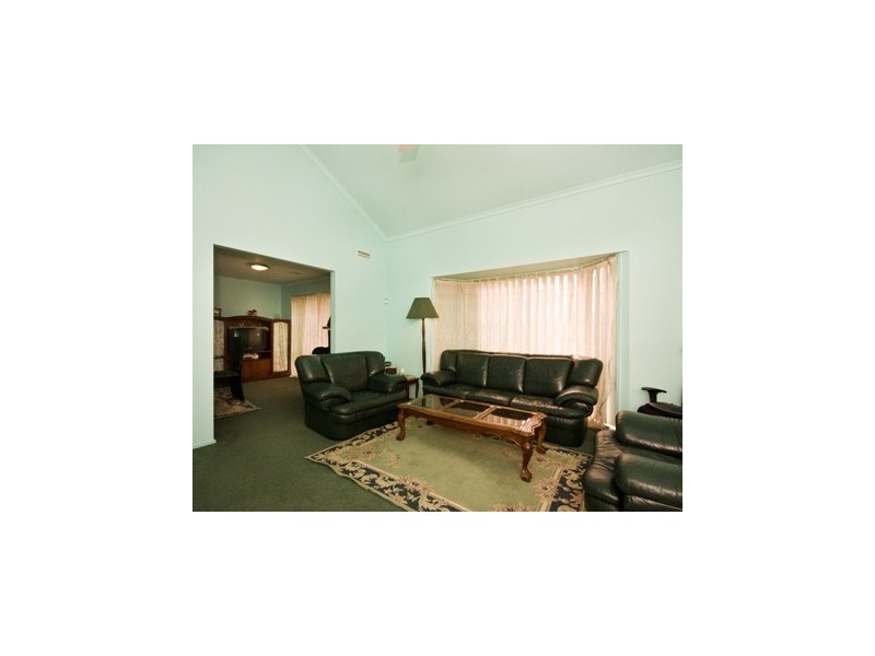 103 Saffron Drive, Narre Warren VIC 3805