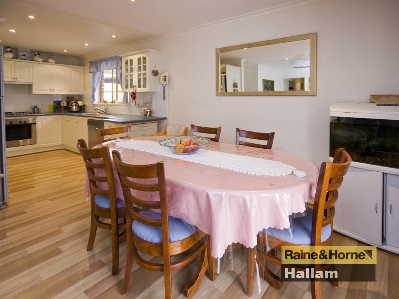 23 Weeden Crescent, Hallam VIC 3803