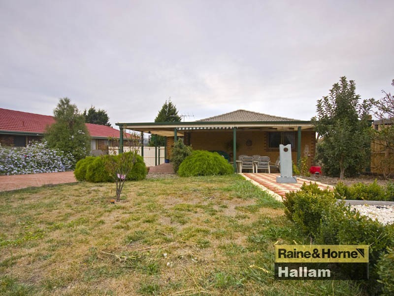 23 Weeden Crescent, Hallam VIC 3803