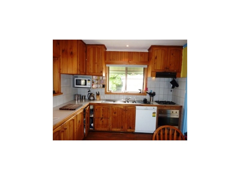 11 Princes  Domain Drive, Hallam VIC 3803