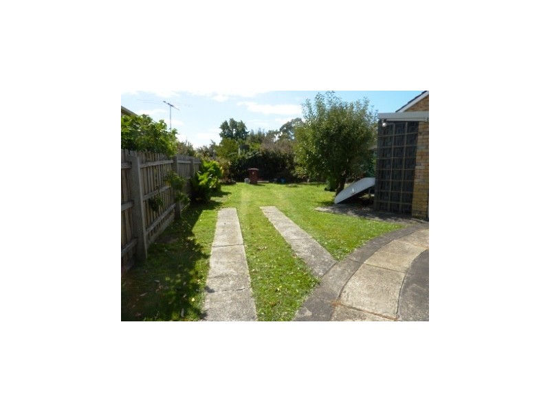 15 Princes Domain Drive, Hallam VIC 3803