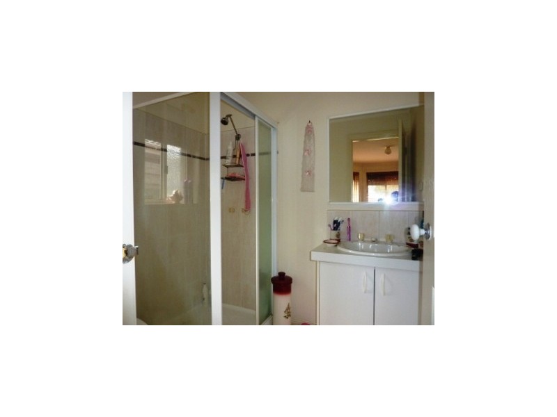 20 SAPPHIRE DRIVE, Hampton Park VIC 3976