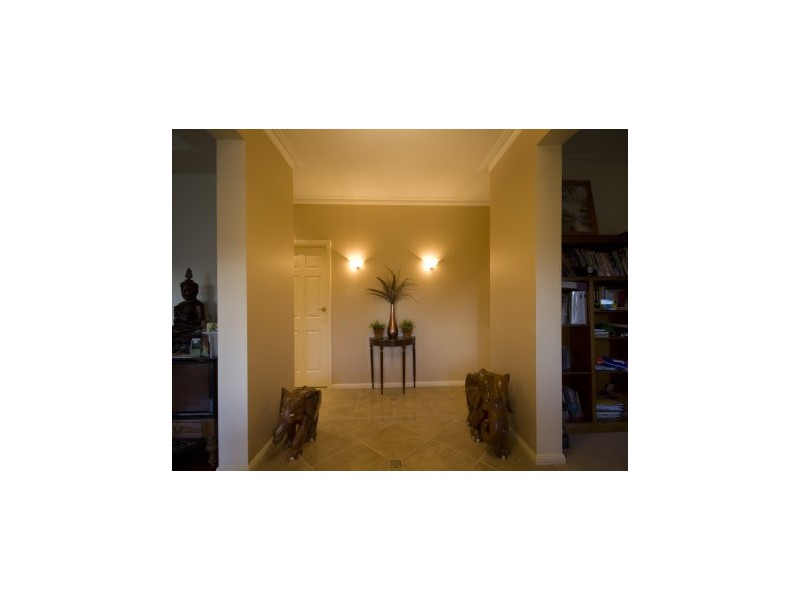 2 Halcyon Way, Narre Warren South VIC 3805