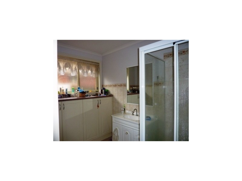 107 Kurrajong, Narre Warren VIC 3805