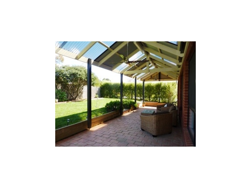 6 Bonny Court, Narre Warren South VIC 3805