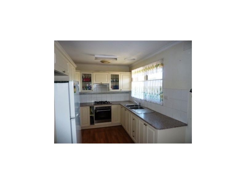 100 LOCH ROAD, Dandenong North VIC 3175