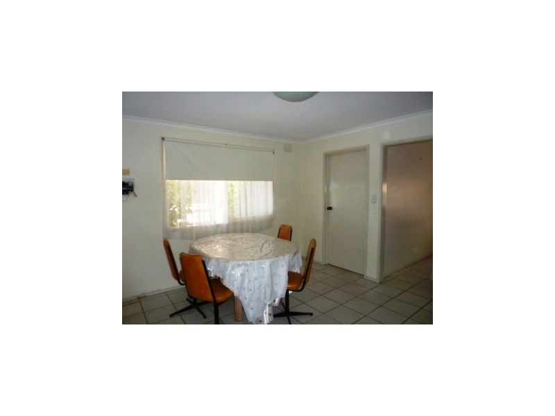 100 LOCH ROAD, Dandenong North VIC 3175