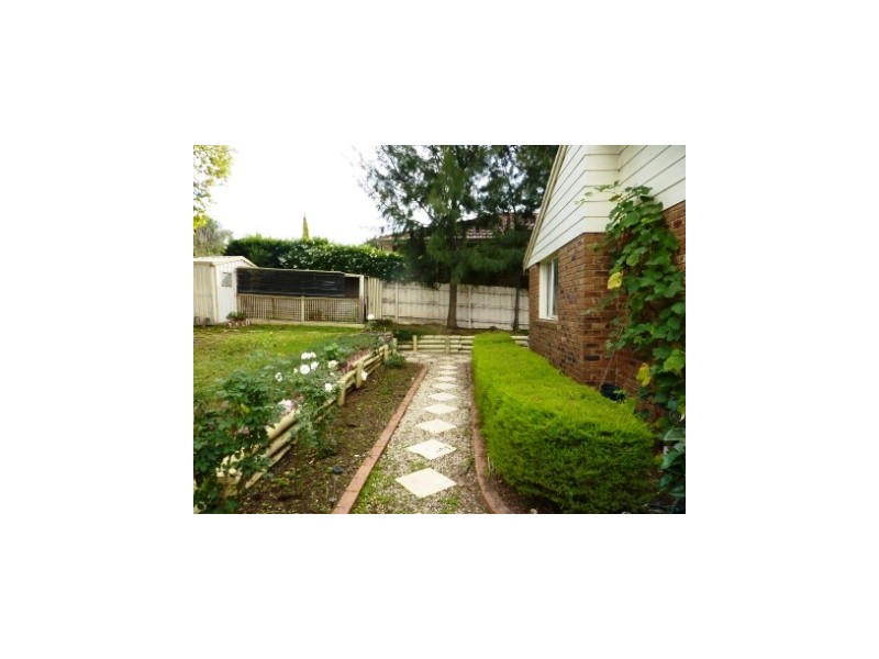 11 Eyebright Square, Hallam VIC 3803
