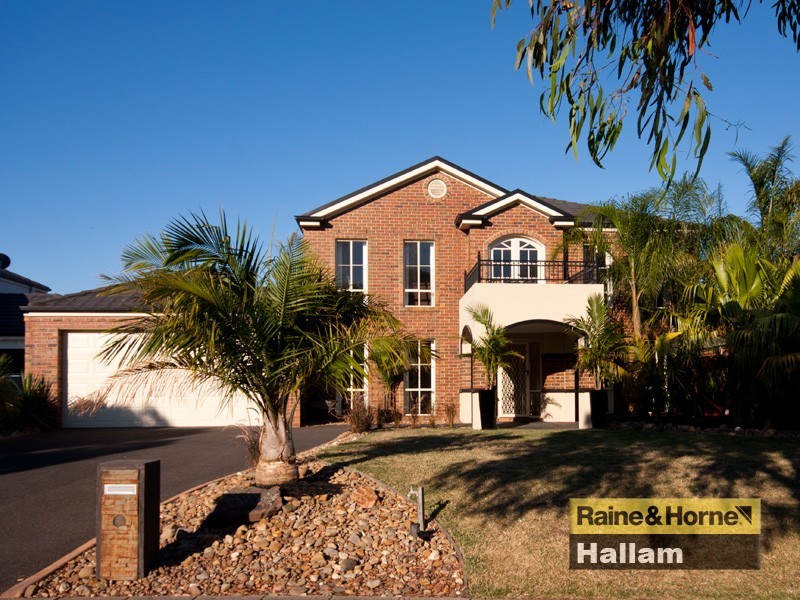 70 Paterson Drive, Lynbrook VIC 3975