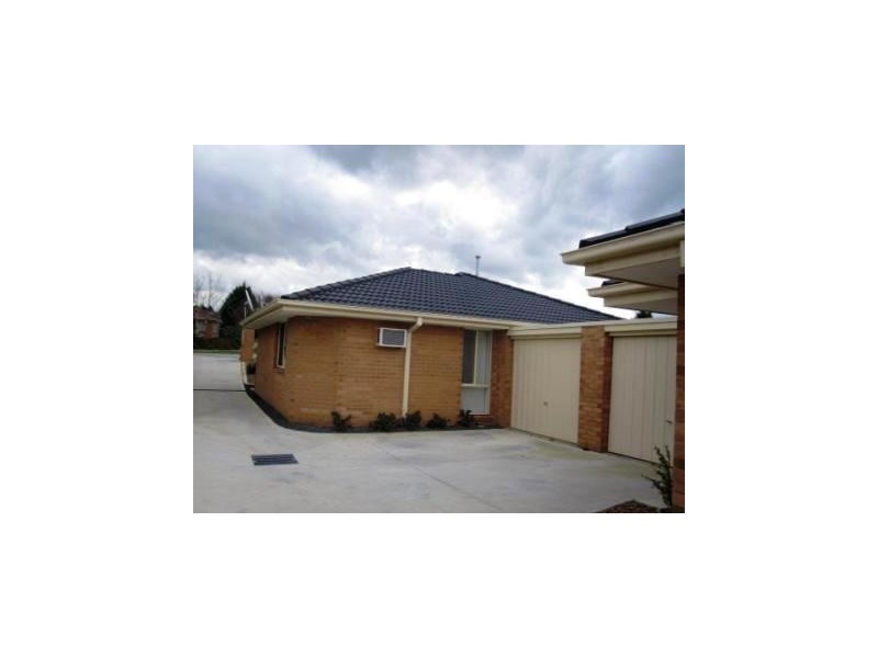 1/61 George Chudleigh Drive, Hallam VIC 3803