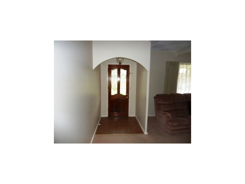 17  Redfern, Eumemmerring VIC 3177