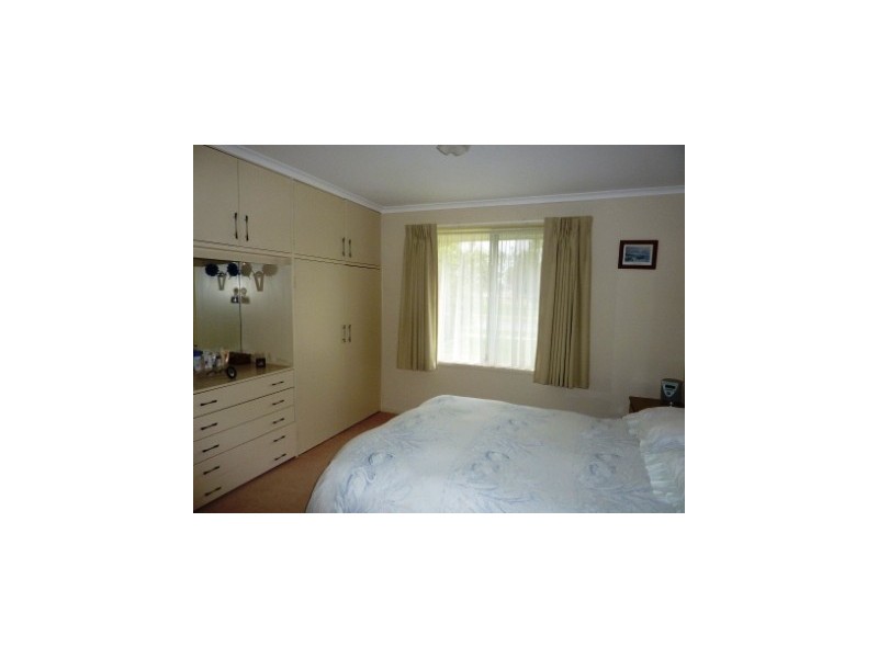 17  Redfern, Eumemmerring VIC 3177