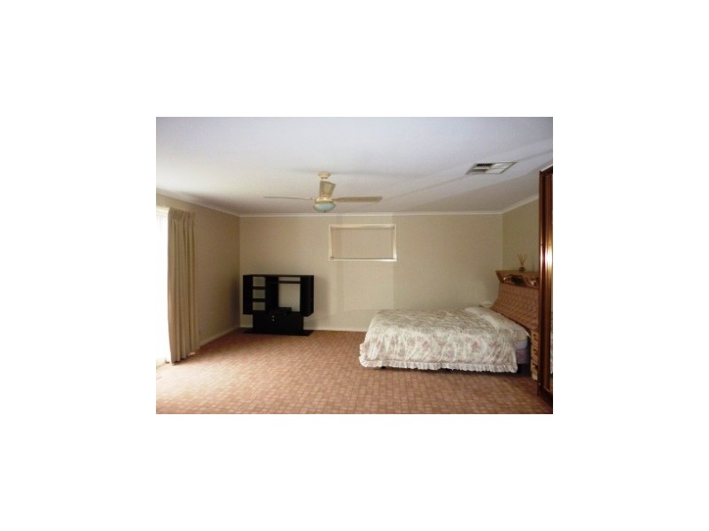 17  Redfern, Eumemmerring VIC 3177