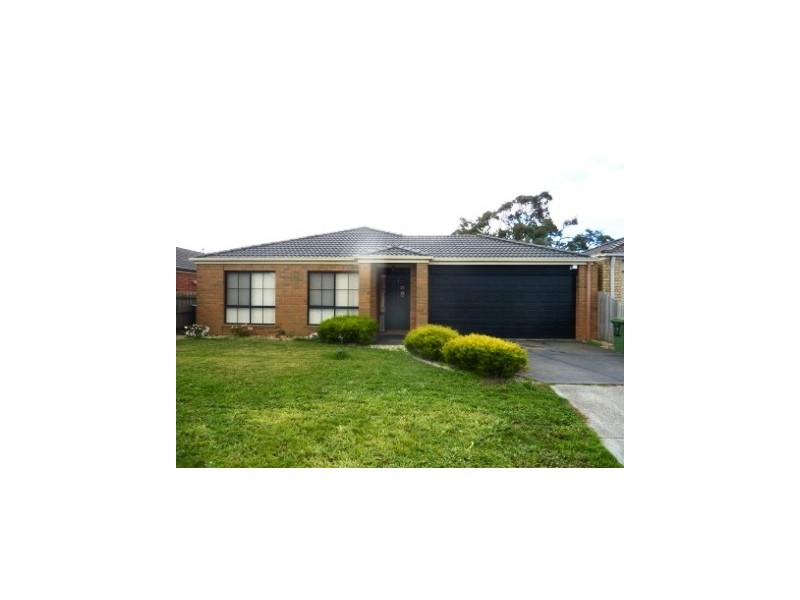 21 GLENORA WAY, Hampton Park VIC 3976