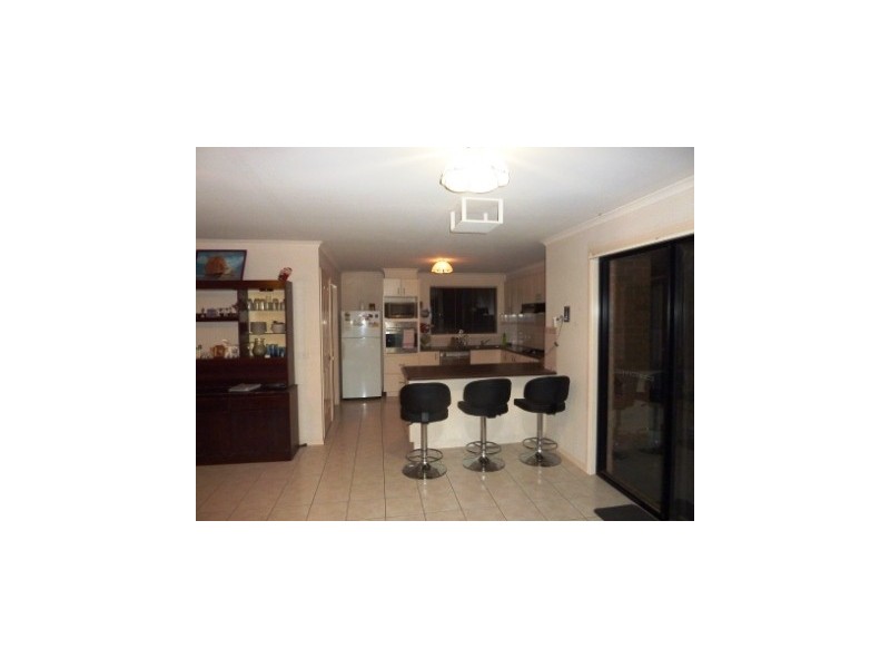 21 GLENORA WAY, Hampton Park VIC 3976