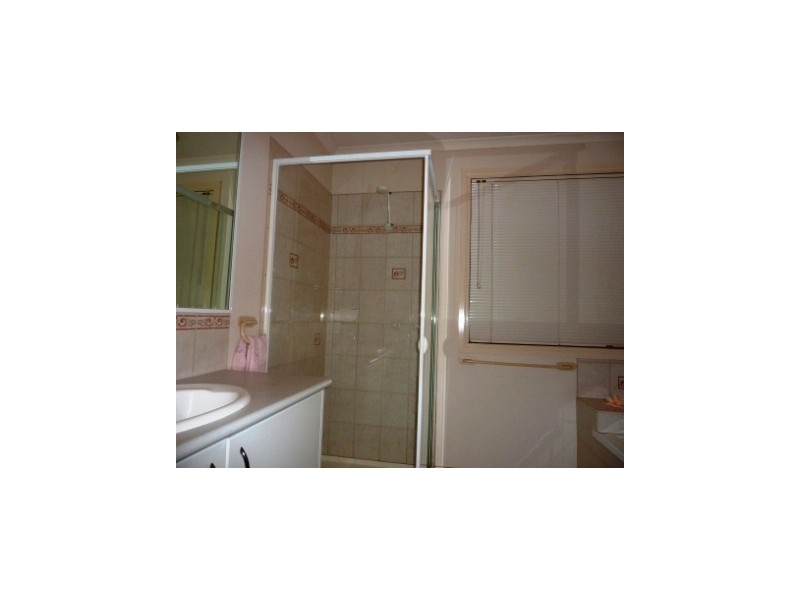 21 GLENORA WAY, Hampton Park VIC 3976