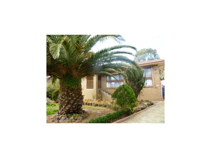 6 Dulnain Close, Hampton Park VIC 3976