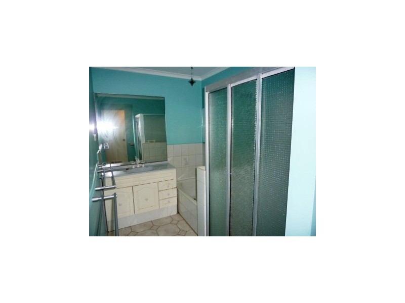 11 Gunns road, Hallam VIC 3803