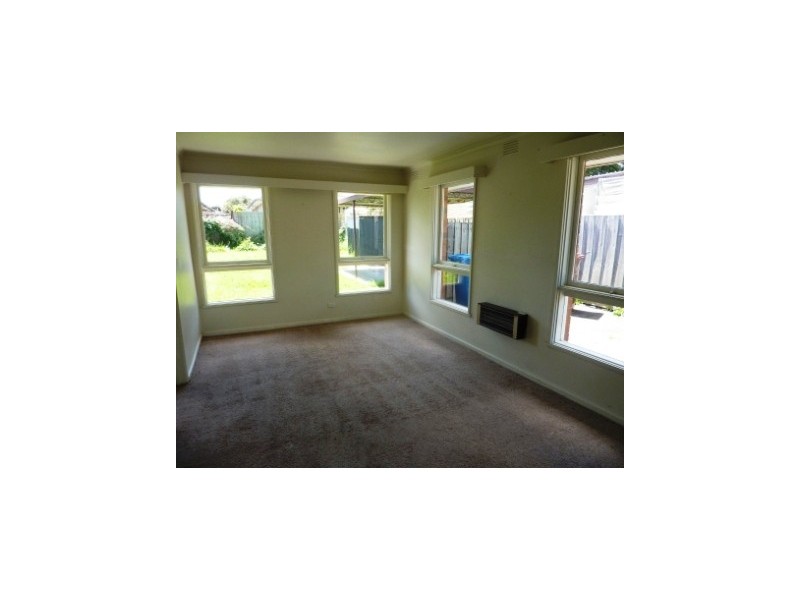 17A Third Avenue, Dandenong North VIC 3175