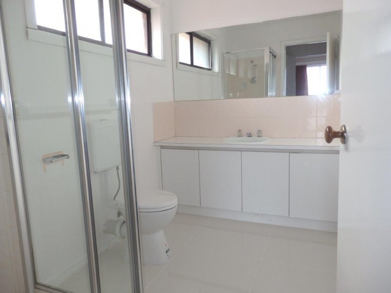 8 Schuler Court, Narre Warren VIC 3805