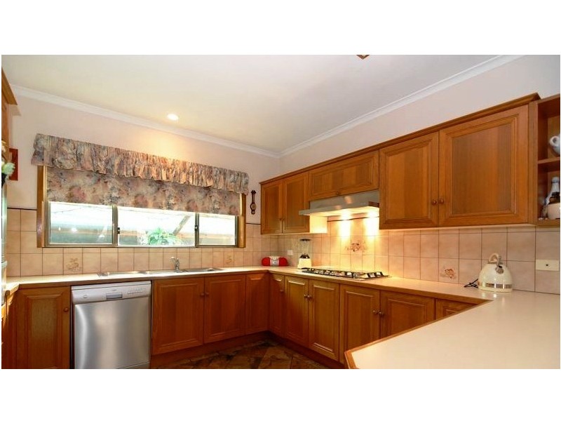9 Thanos Court, Hallam VIC 3803