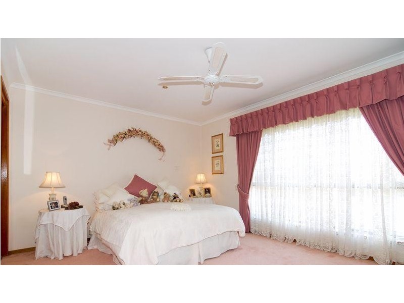 9 Thanos Court, Hallam VIC 3803