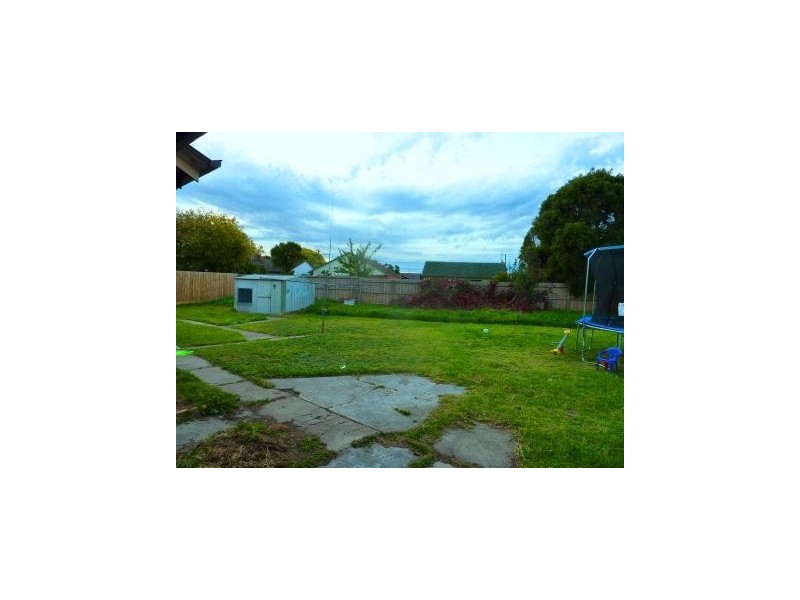 15 Rose Drive, Doveton VIC 3177