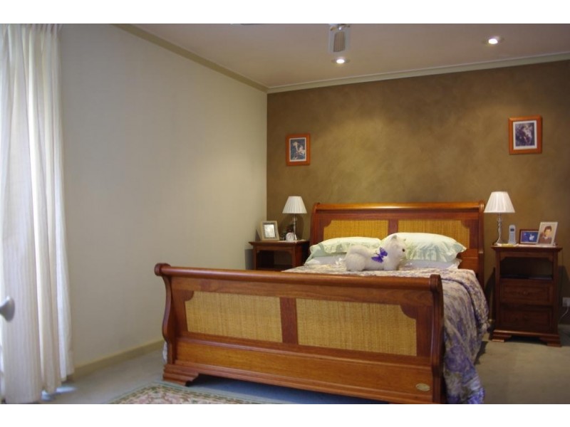 67 Kurrajong Road, Narre Warren VIC 3805