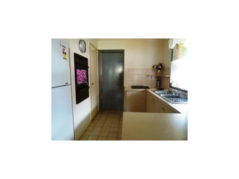 7 Godwin Crescent, Cranbourne North VIC 3977