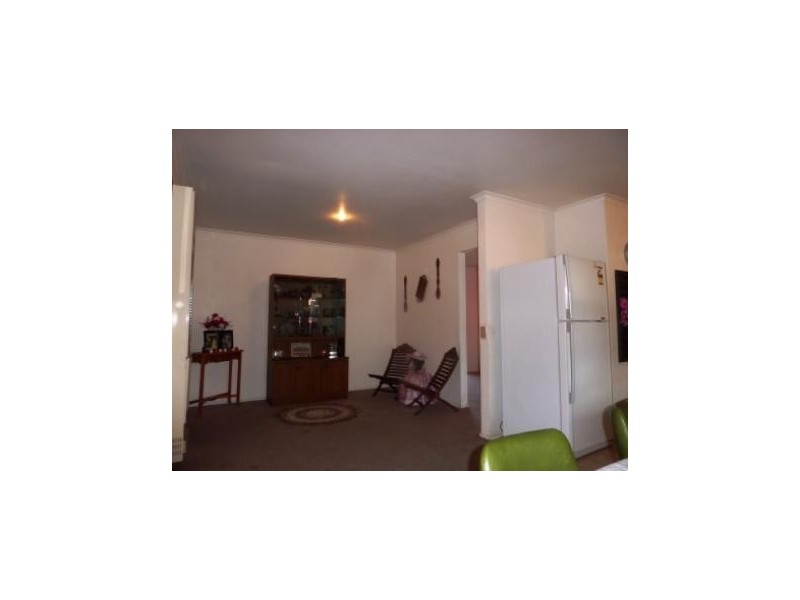 7 Godwin Crescent, Cranbourne North VIC 3977