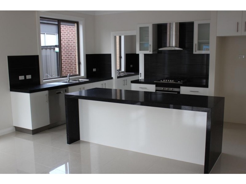 Lot 327 Arbourlea Boulevard, Cranbourne North VIC 3977