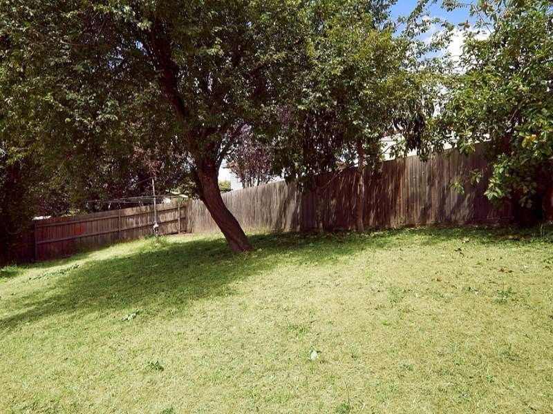 3 Almond drive, Doveton VIC 3177