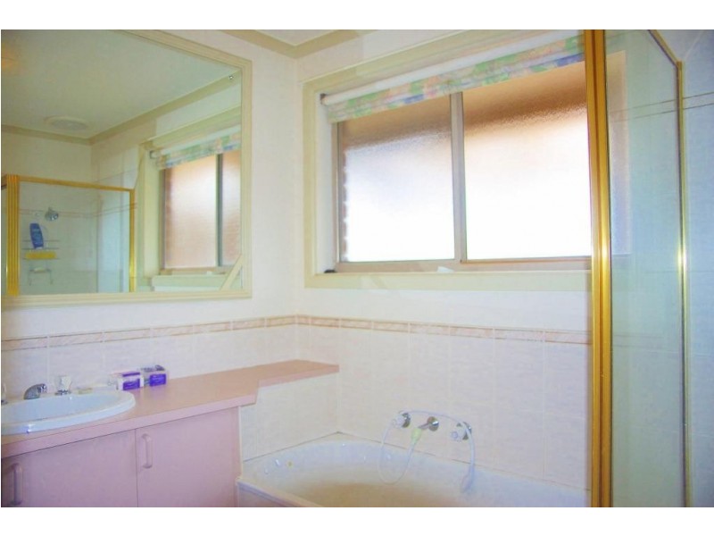 67 Kurrajong Road, Narre Warren VIC 3805