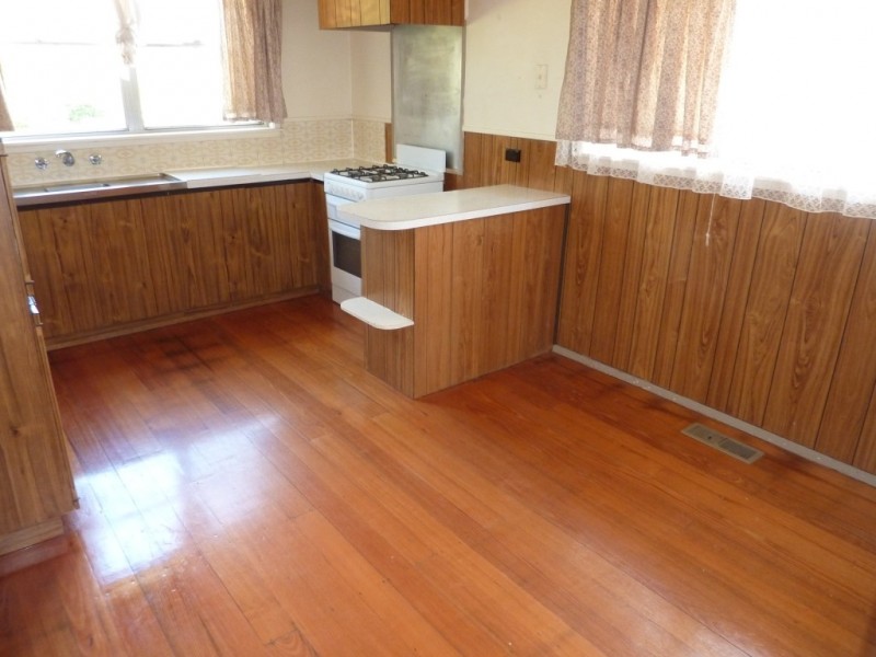 64 Forest, Frankston North VIC 3200