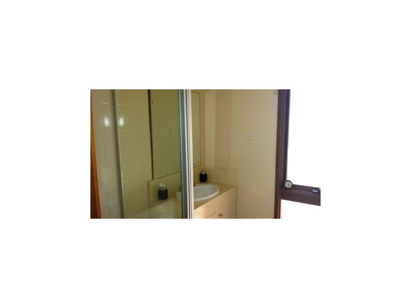 8 George Chudleigh Dve, Hallam VIC 3803