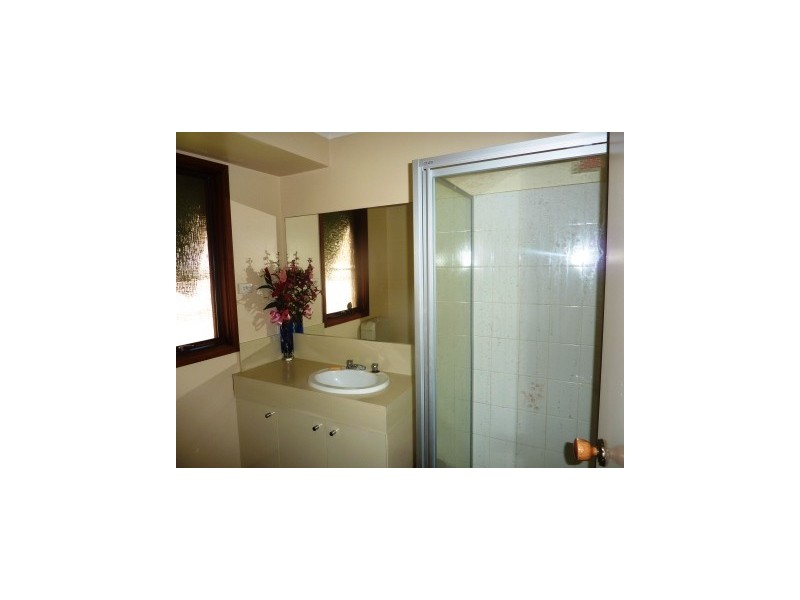 8 George Chudleigh Dve, Hallam VIC 3803