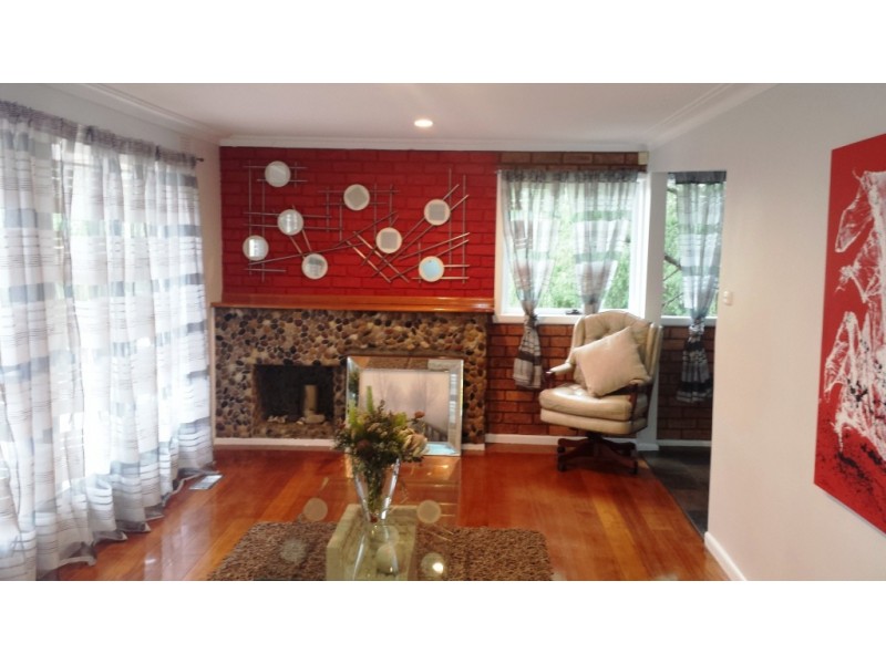 100 Princes Hwy, Hallam VIC 3803