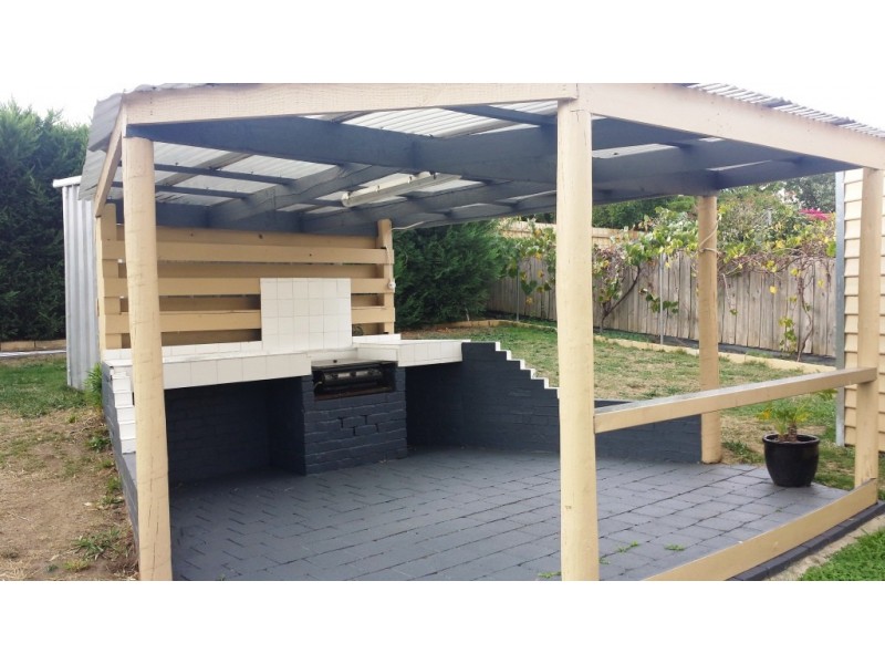 100 Princes Hwy, Hallam VIC 3803