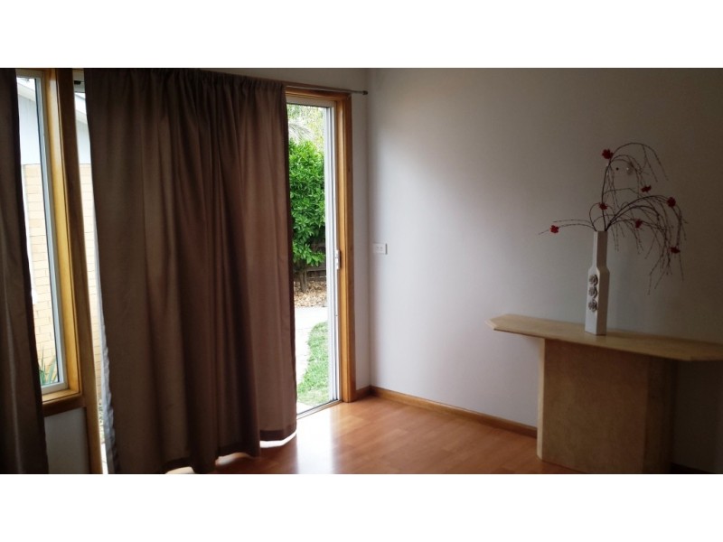 100 Princes Hwy, Hallam VIC 3803