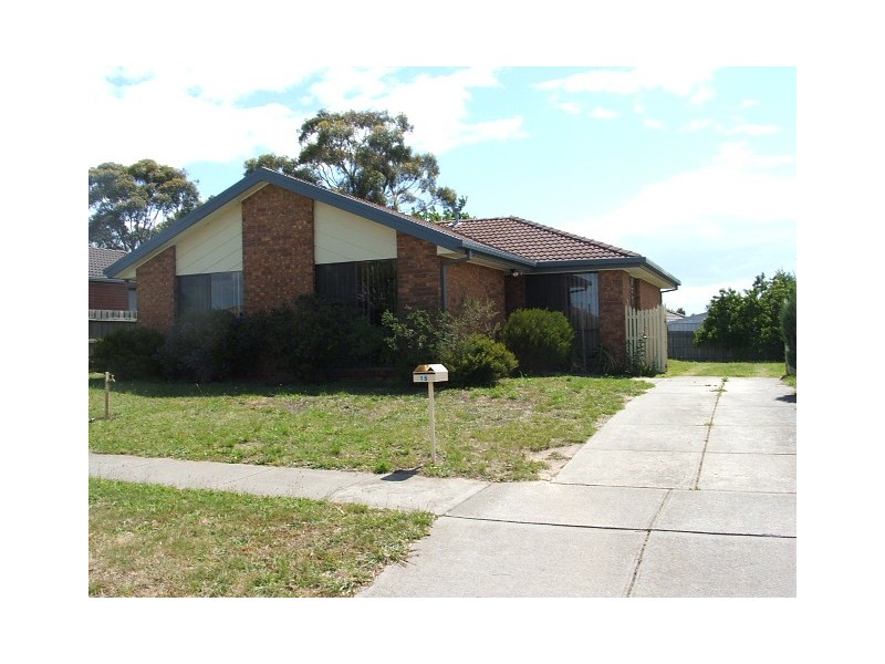15 Ashford Close, Hampton Park VIC 3976