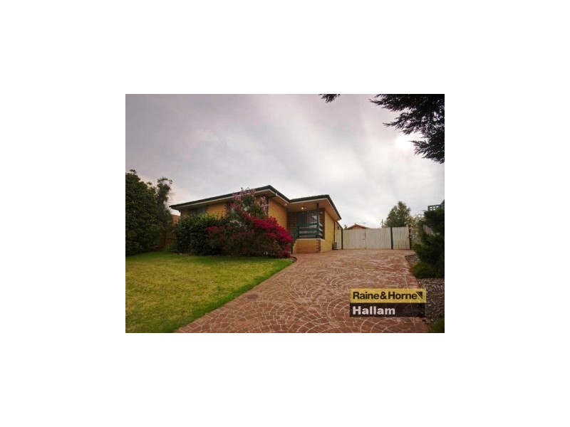 23 Weeden Crescent, Hallam VIC 3803