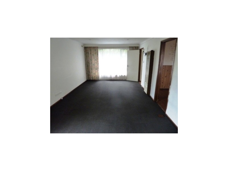 1 McLaughlan Avenue, Eumemmerring VIC 3177