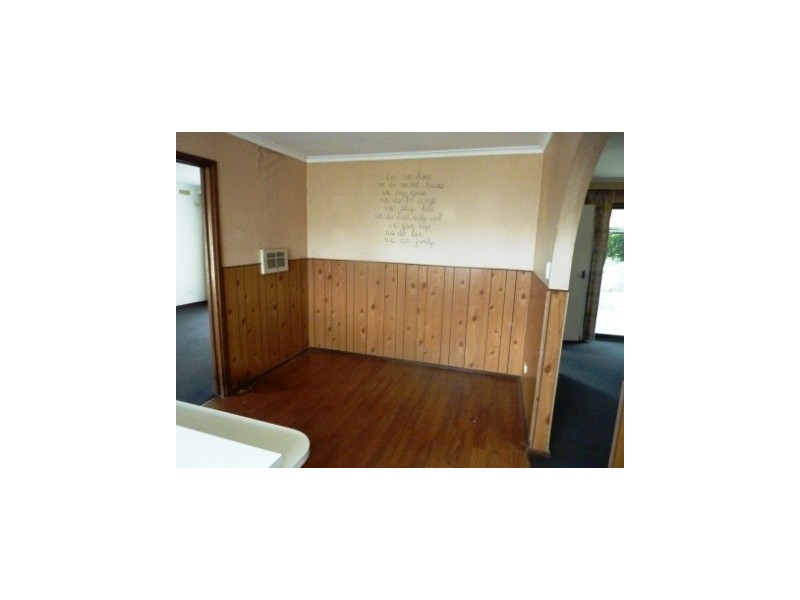 1 McLaughlan Avenue, Eumemmerring VIC 3177